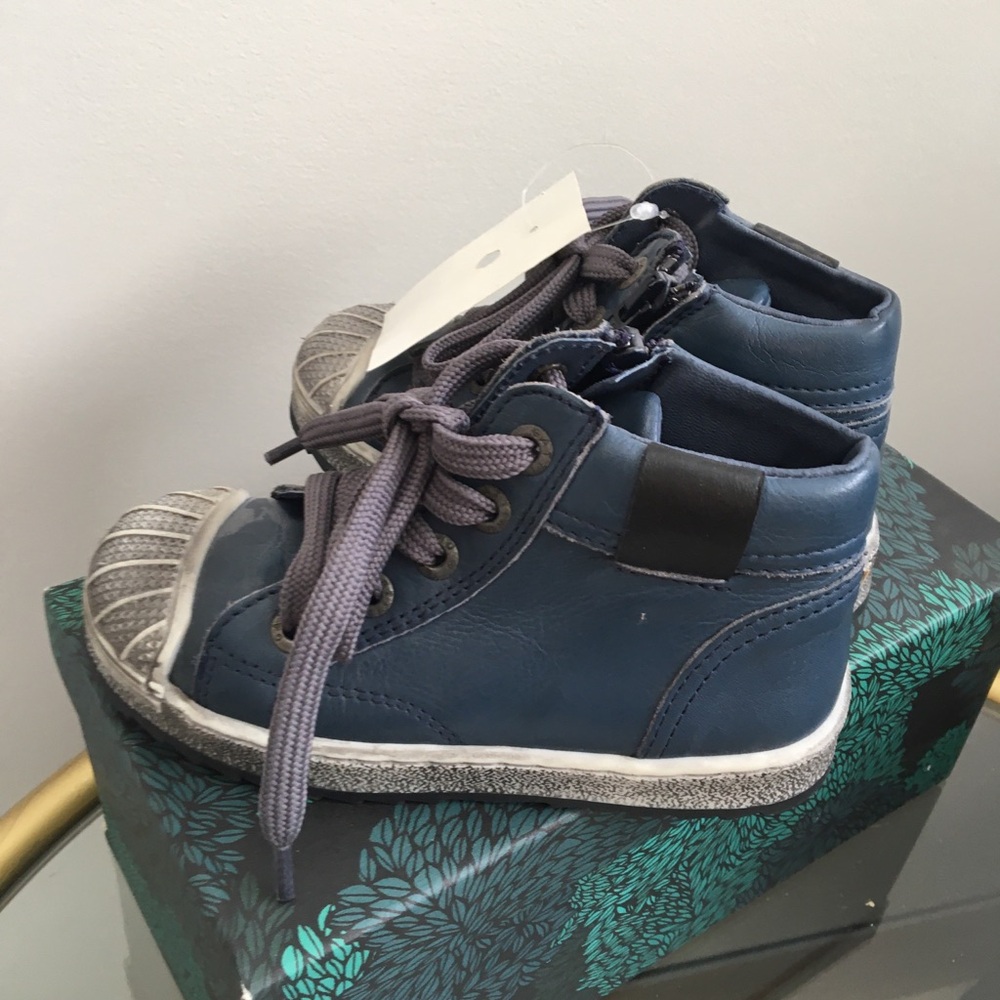 Kids Navy High-Top Sneakers - Stylish Everyday Shoe